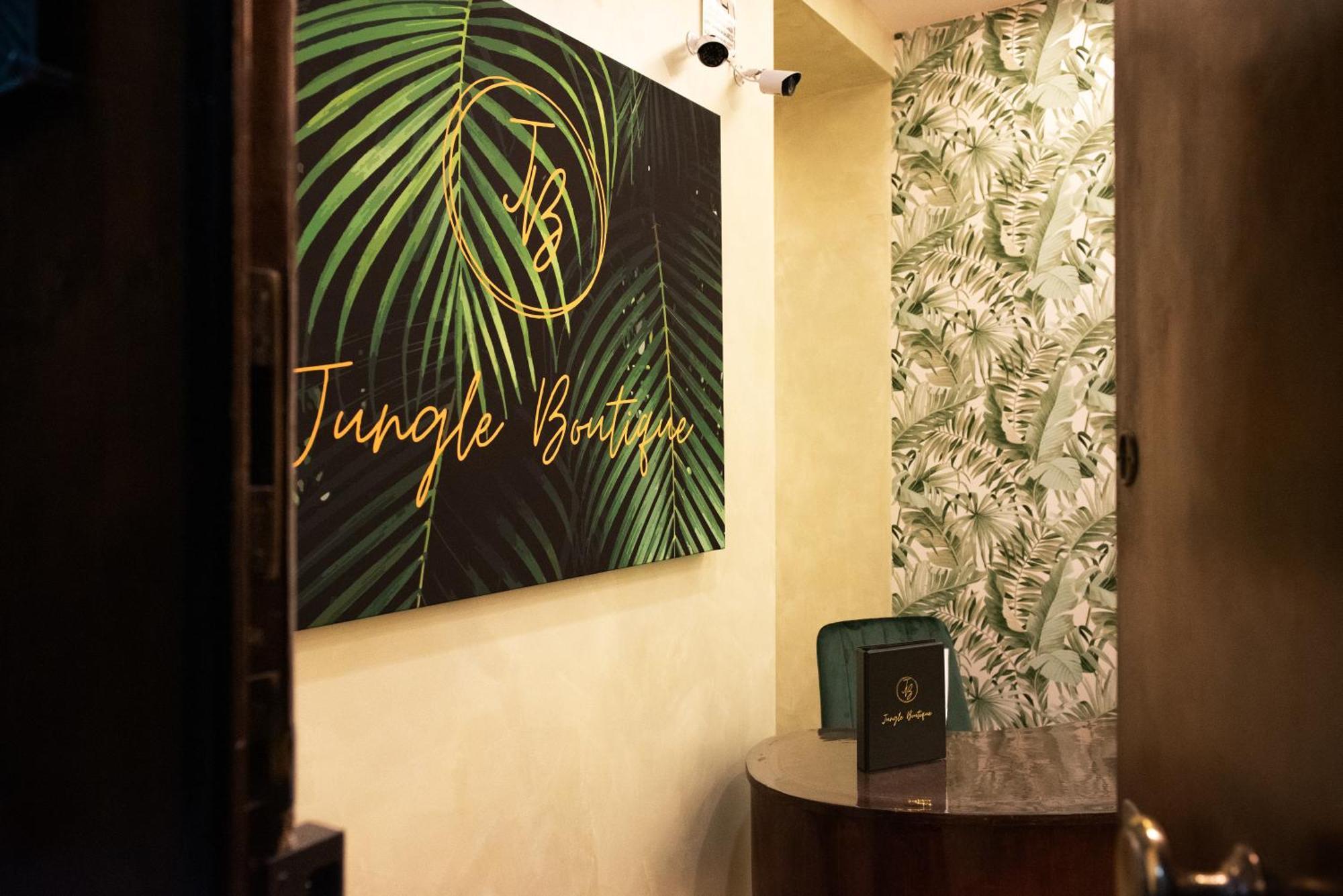 Jungle Boutique Hotel Nápoly Kültér fotó
